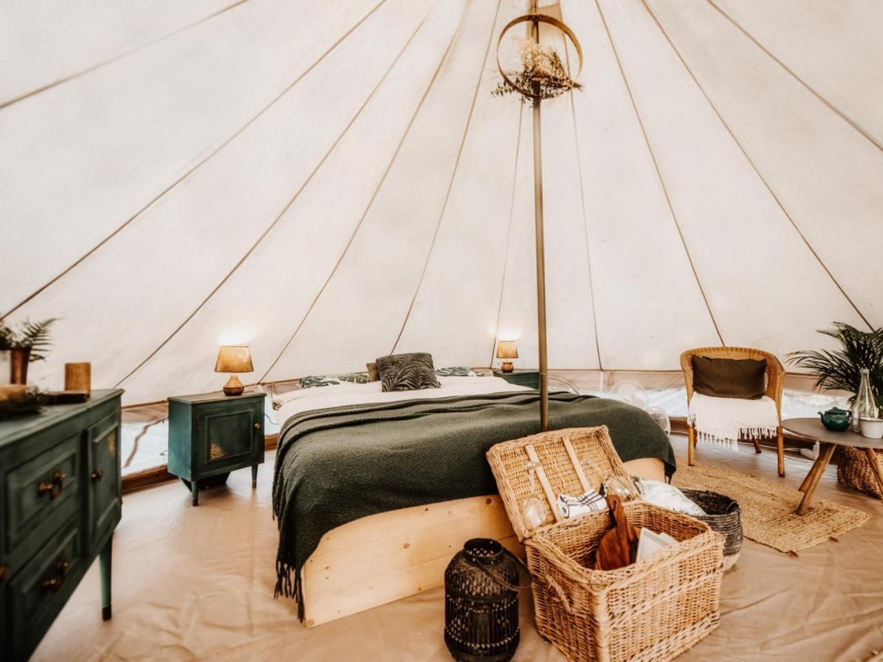 Отель Hoopoe Glamping Вирпазар Экстерьер фото