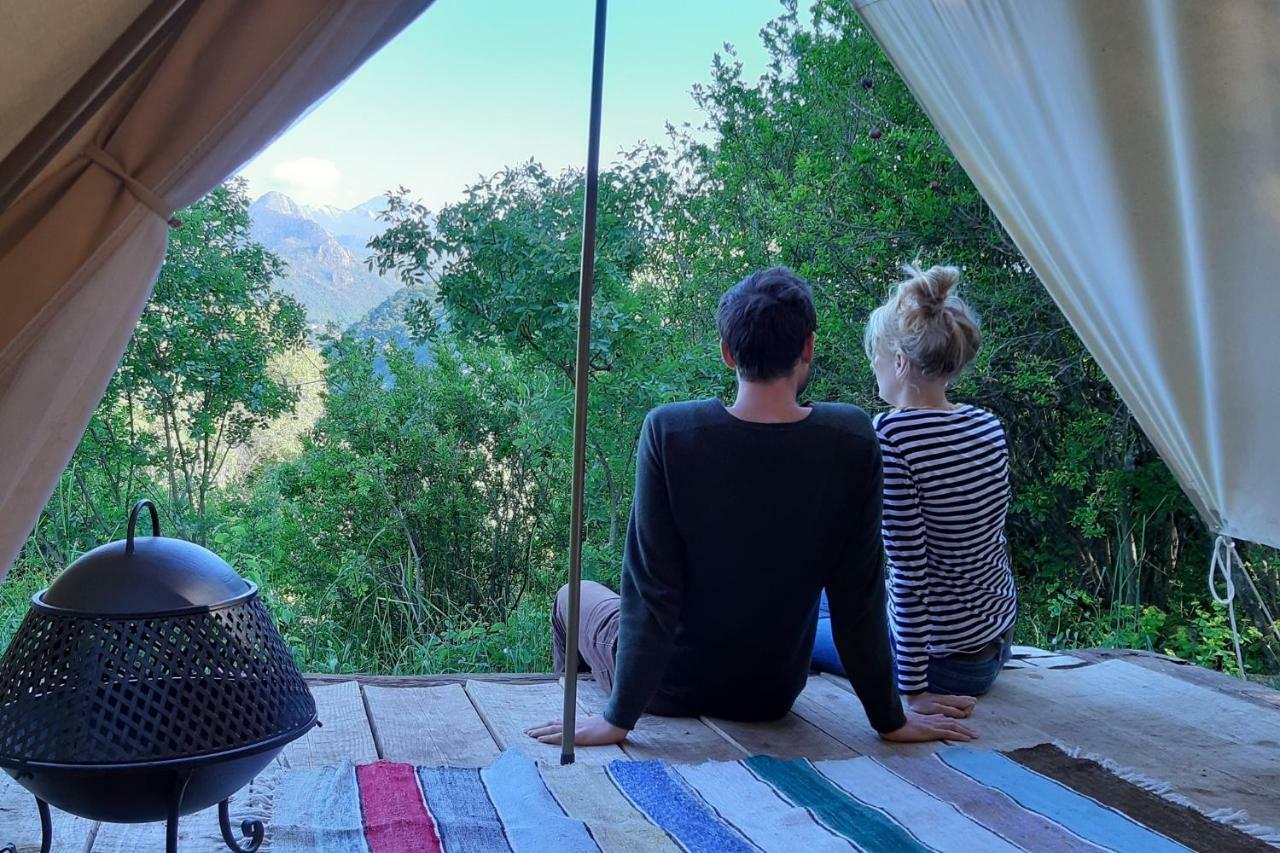 Отель Hoopoe Glamping Вирпазар Экстерьер фото